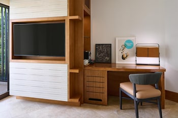 1 King Bed Partial Ocean View
