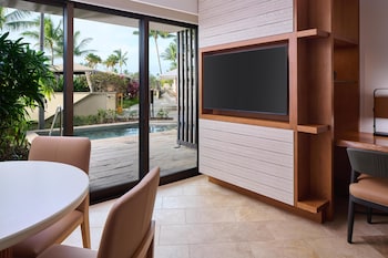 Pool Side Suite (Adults Only)