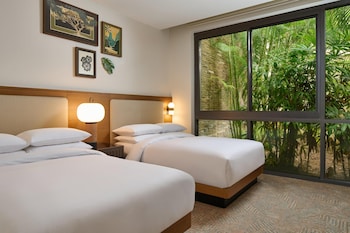 3 Bedroom Villa, Garden View (2 King and 2 Queen Bed)
