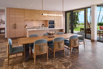 4 Bedroom Villa, Oceanfront (4 King Beds)
