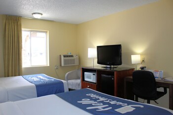Standard Room, 2 Queen Beds, Non Smoking