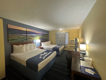 Standard Room, 2 Queen Beds, Non Smoking
