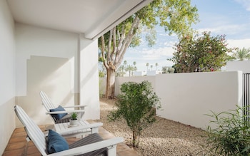 Room, 1 King Bed, Accessible, Patio