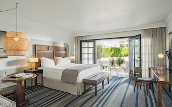 Room, 1 King Bed (Pool)