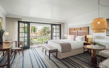 Room, 1 King Bed, Lagoon View