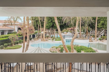 Room, 2 Queen Beds (Pool Queen Queen)