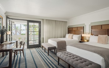 Room, 2 Queen Beds, Patio (Guest)