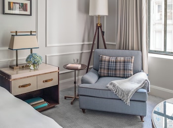 Premier Room, 1 King Bed