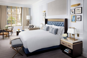 Executive Room, 1 King Bed with Sofa bed