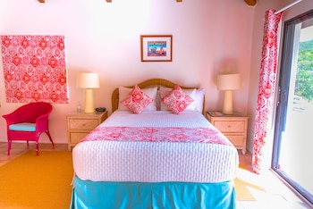 Deluxe Double Room with Balcony, Mountain View