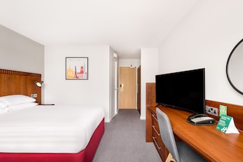 Standard Room, 1 Queen Bed