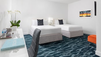 Trendy Bayview Double