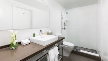 Trendy Bayview Double