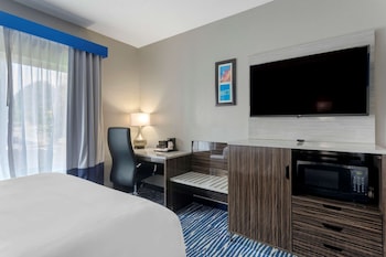 Standard Room, 2 Queen Beds, Non Smoking