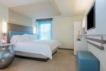 Standard Room, 1 King Bed, Accessible (Communications)