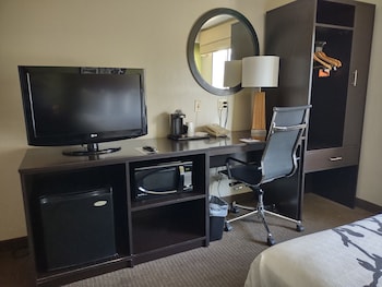 Standard Room, 2 Double Beds, Non Smoking