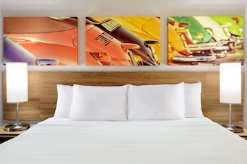 Studio Suite, 1 King Bed, Non Smoking