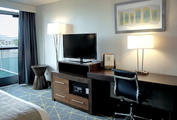 Suite, 1 King Bed