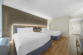 Room, 2 Queen Beds, Accessible, Non Smoking