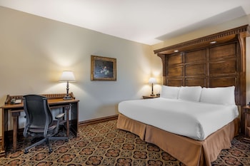 Standard Room, 1 King Bed, Non Smoking, Fireplace