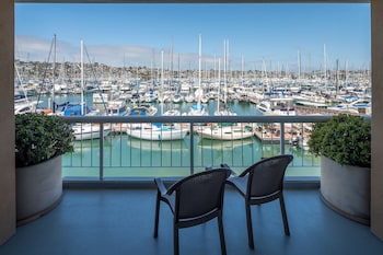 Standard Room, 2 Queen Beds, Marina View, Ground Floor