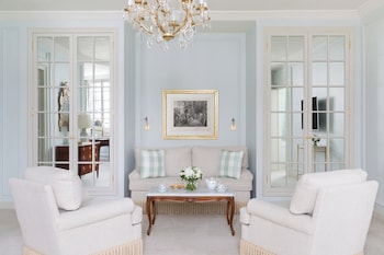 Deluxe Junior Suite