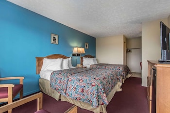 Standard Room, 2 Double Beds, Non Smoking