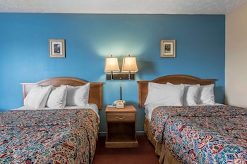 Standard Room, 2 Double Beds, Non Smoking