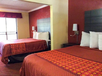 Room, 2 Queen Beds, Accessible, Non Smoking (No A/C)