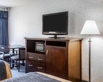 Standard Room, 2 Queen Beds, Non Smoking