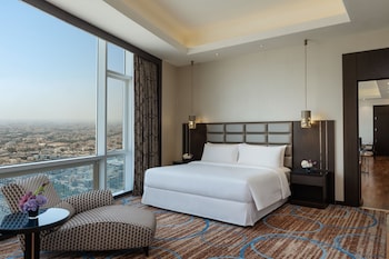 Suite, 1 King Bed, City View