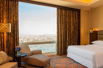 Suite, 1 King Bed, City View