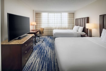 Suite, 2 Queen Beds, Non Smoking