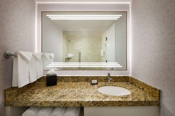 Premium Suite, 1 King Bed, Non Smoking