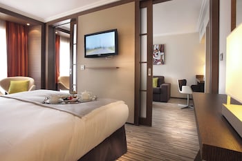 Family Suite, 1 Queen Bed with Sofa bed, Balcony (Balcony)