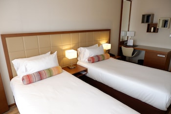 Room, 2 Twin Beds, Balcony, Partial Sea View (Balcony)