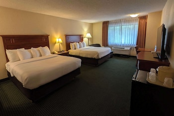 Standard Room, 2 Queen Beds, Non Smoking