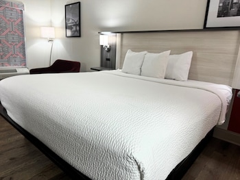 Room, 1 King Bed, Non Smoking (2nd Floor)