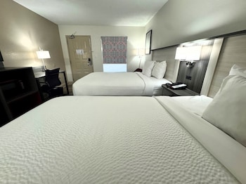 Room, 2 Queen Beds, Non Smoking (2nd Floor)