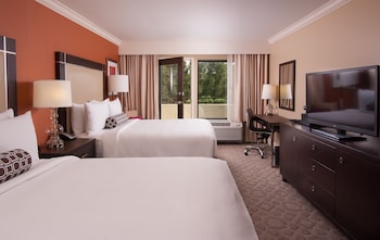 Room, 2 Queen Beds (Mobility/Hearing Accessible, Tub)