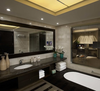 Studio Suite, Club Lounge Access, Sea View