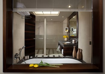 Executive Room, Mountain View