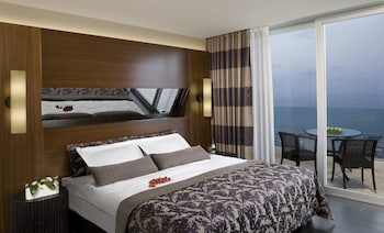 Executive Room, Mountain View