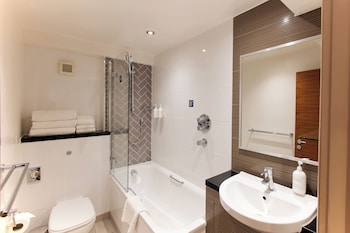 Deluxe Double Room, 1 King Bed, Garden View