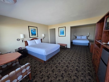 Standard Room, 2 Queen Beds, Ocean View