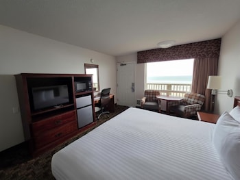 Standard Room, 1 King Bed, Ocean View