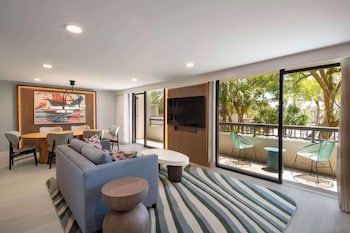 Suite, 1 King Bed with Sofa bed, Resort View (Garden Suite)