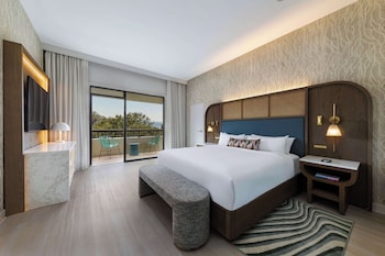 Grand Suite, 1 King Bed (Grand Oak)
