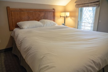 Condo, 2 Bedrooms (with Kitchen)