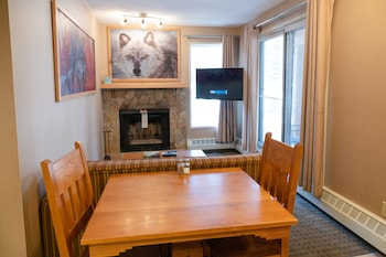 Condo, 1 Bedroom (with Kitchen)